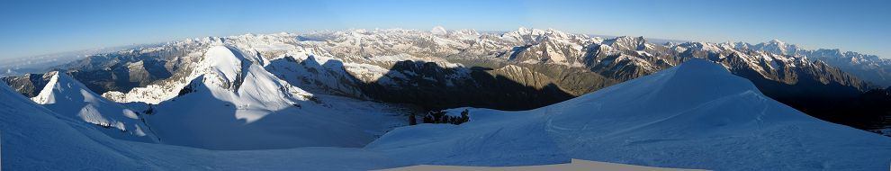 cliquez ici pour voir l'image (PanoramaOisansVanoiseMontBlanc.JPG)